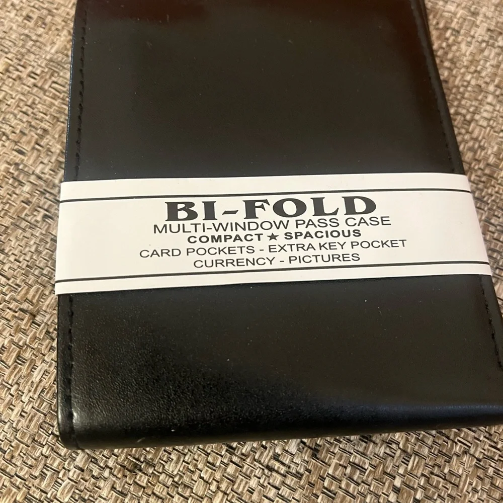 ❗️🆕Men’s Bi-Fold Black Leather Multi Window Wallet❗️